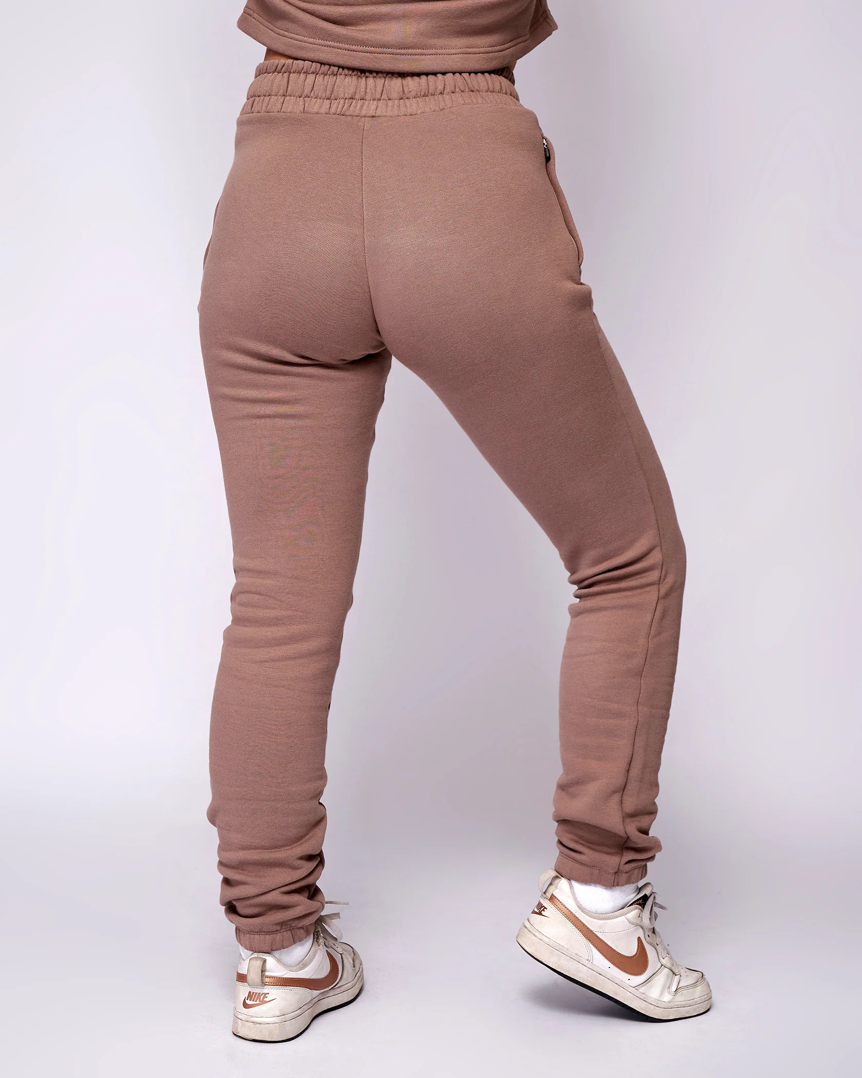 Essential Comfy Jogger - Walnut - Image 4