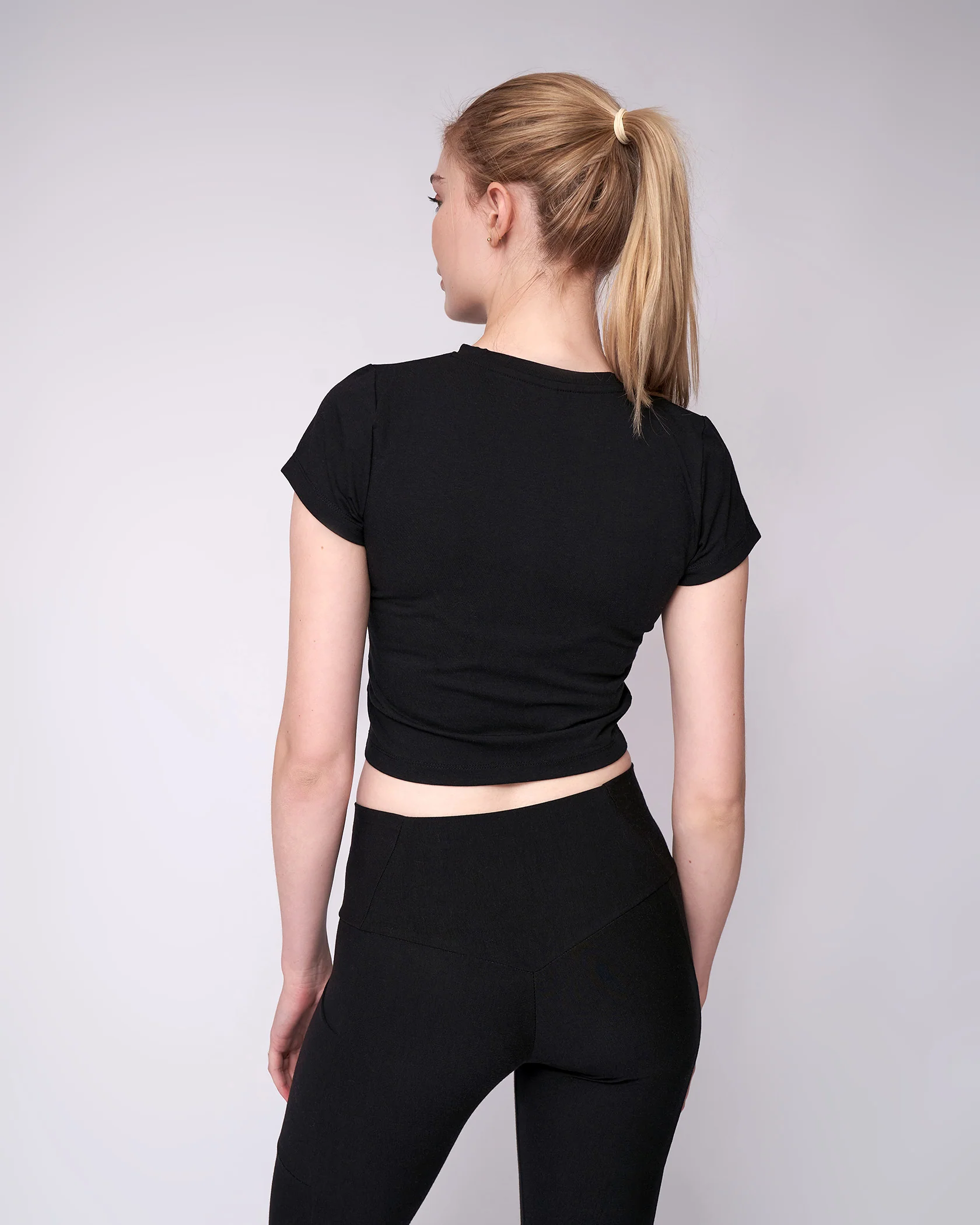 Essential Crop Top - Black - Image 4