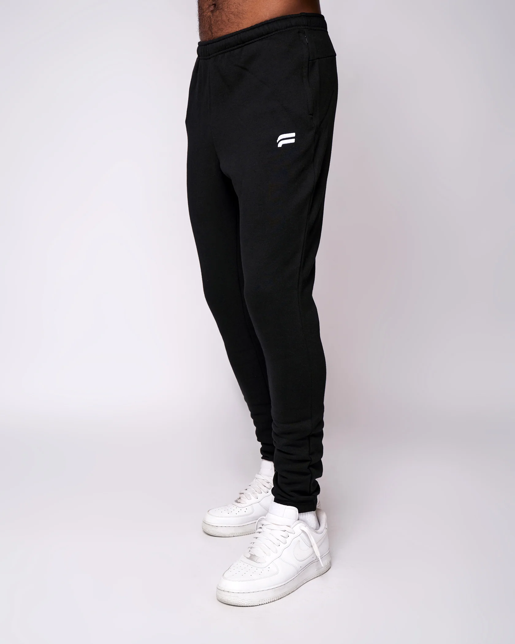 Essential Jogger - Black - Image 5