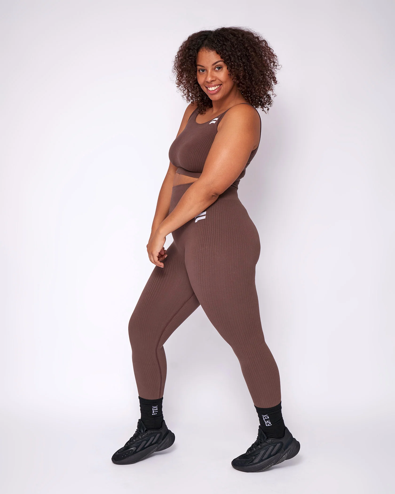 Essential Seamless Bra - Chocolate - Image 7