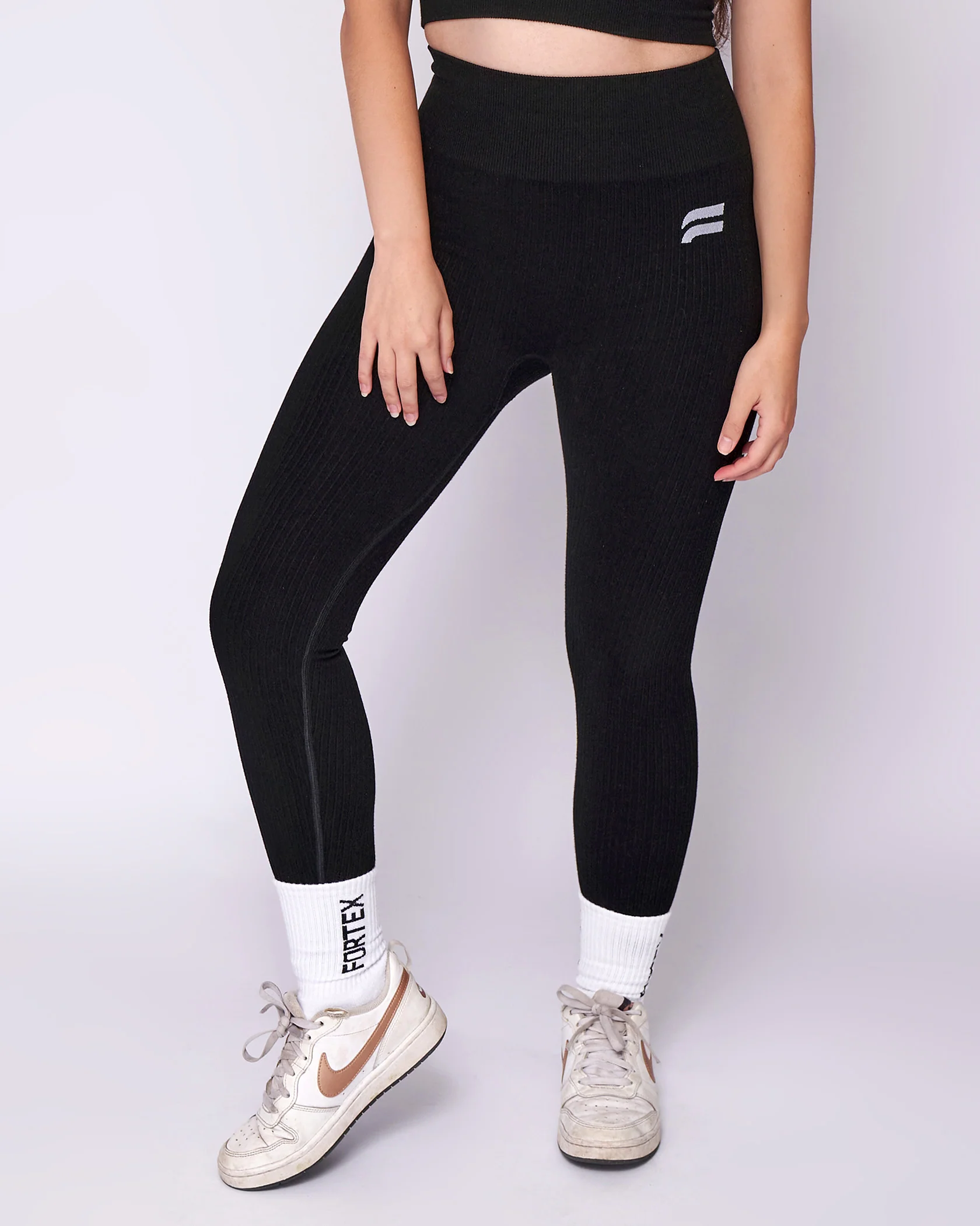 Essential Seamless Leggings - Black - Image 6
