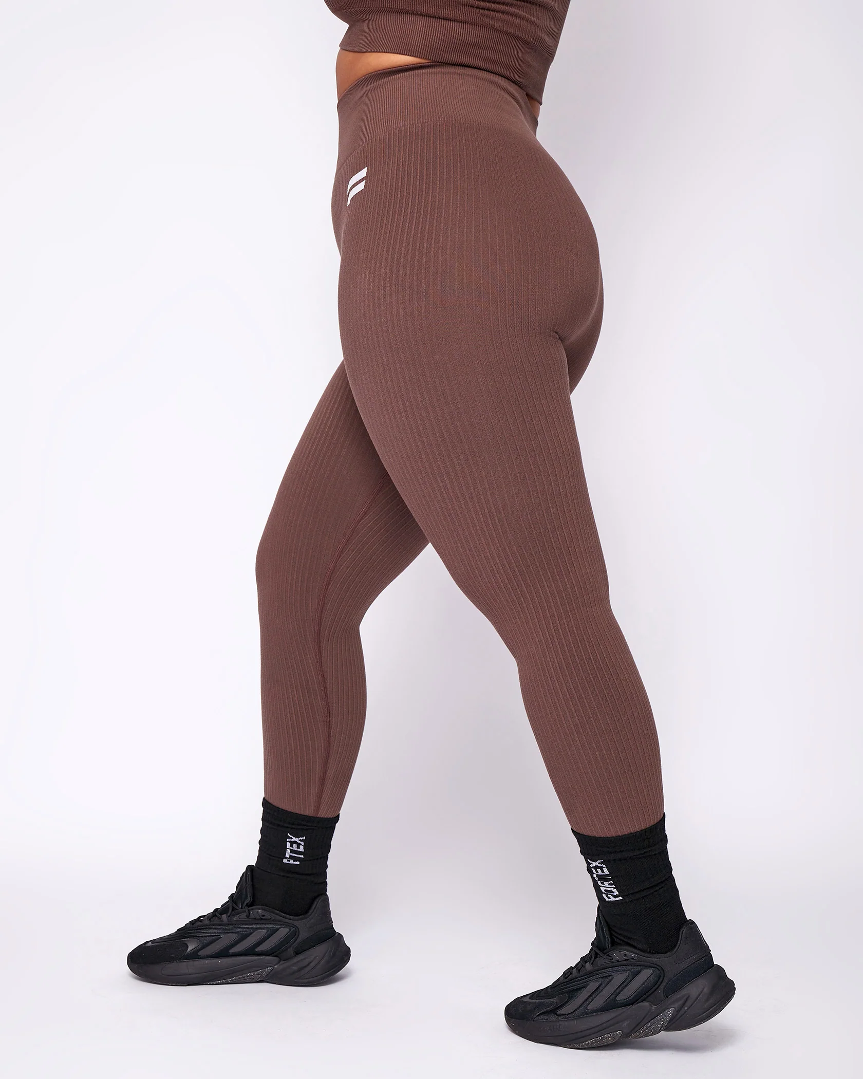 Essential Seamless Leggings - Chocolate - Image 3