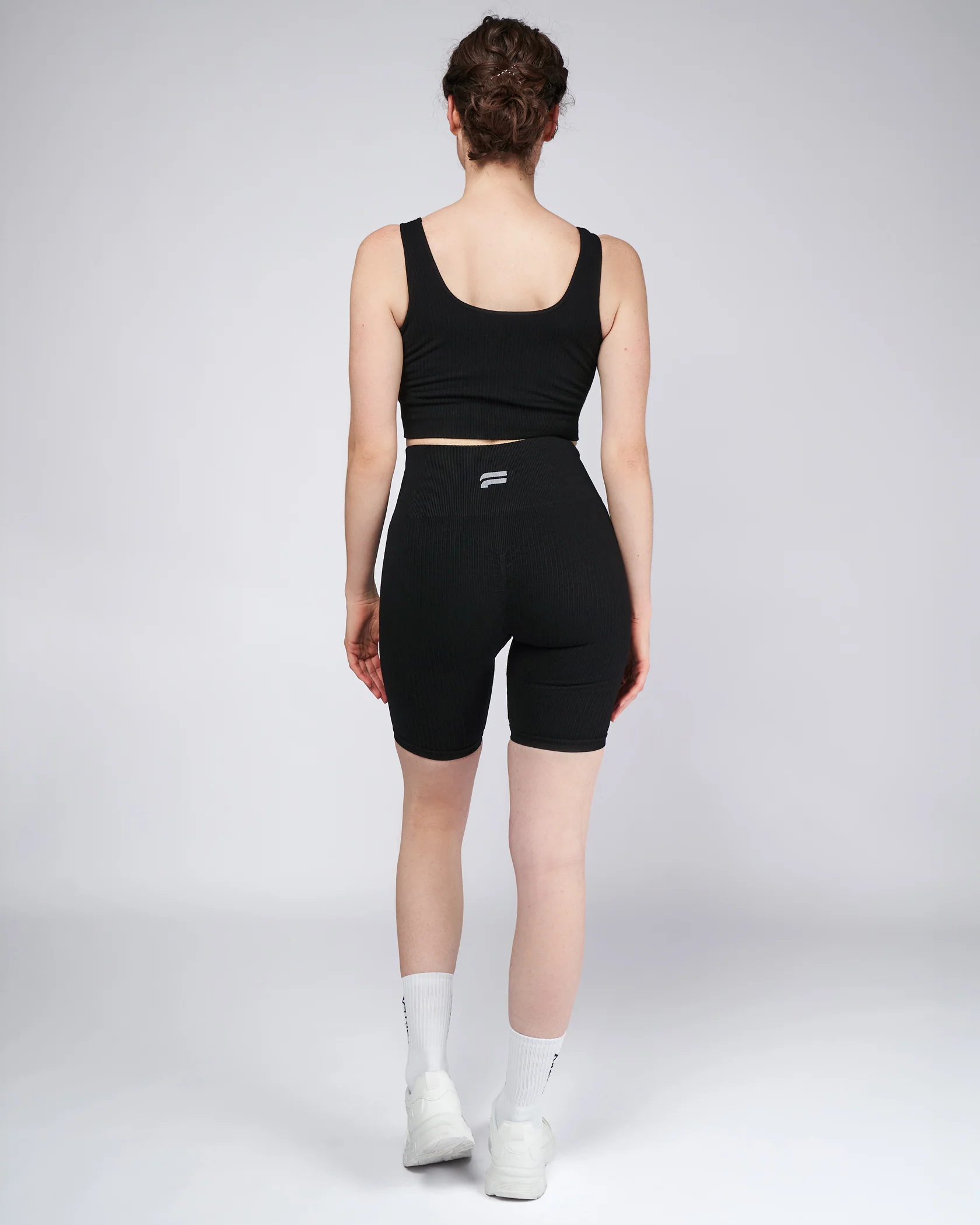Essential Seamless Shorts - Black - Image 3