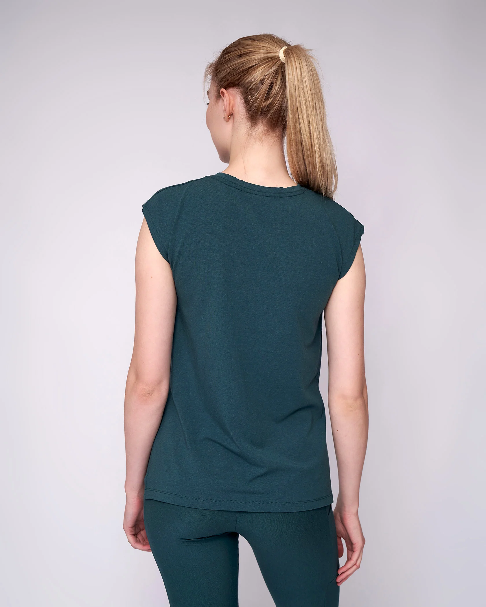 Essential T-Shirt - Emerald - Image 5