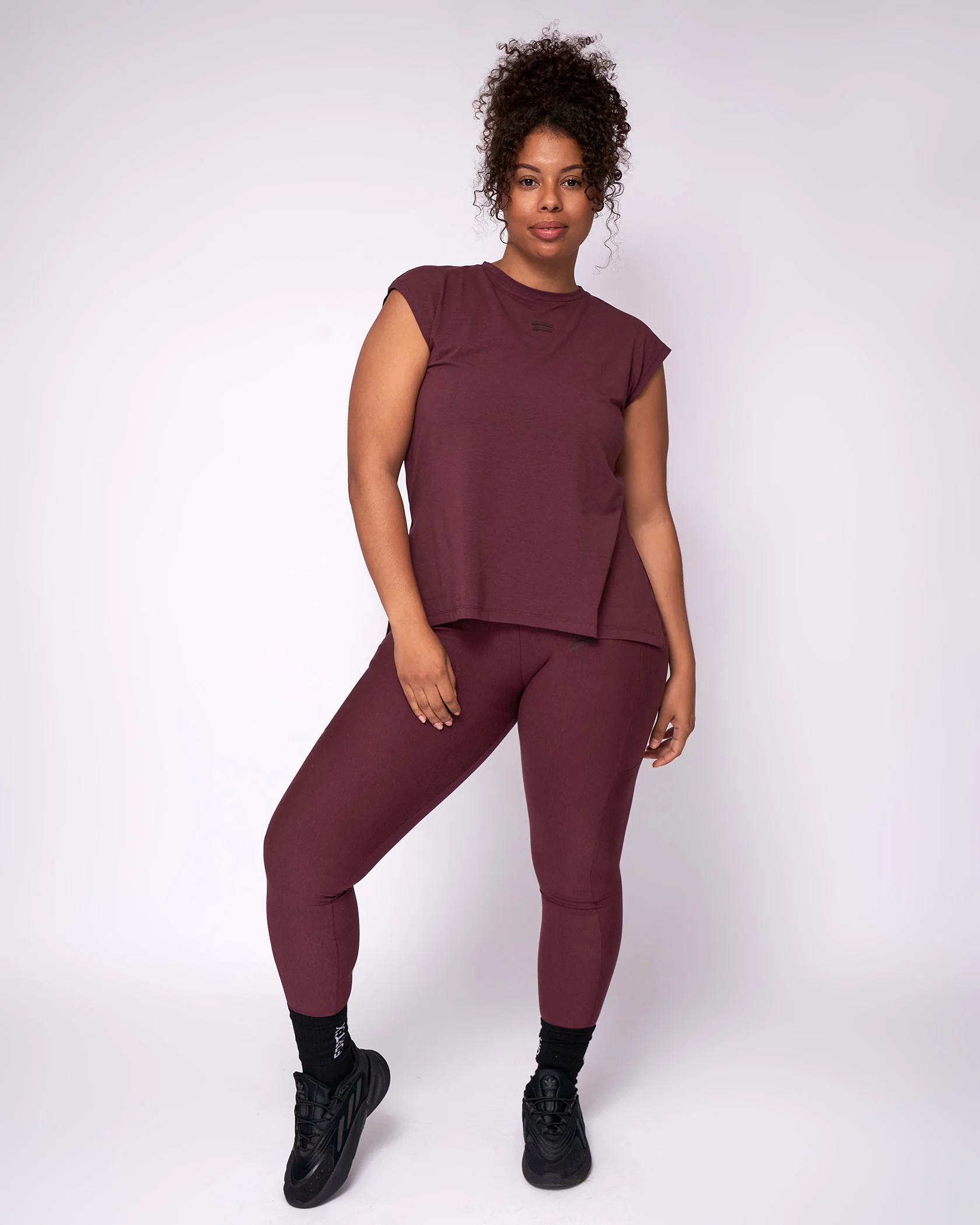 Essential T-Shirt - Old Mauve - Image 3